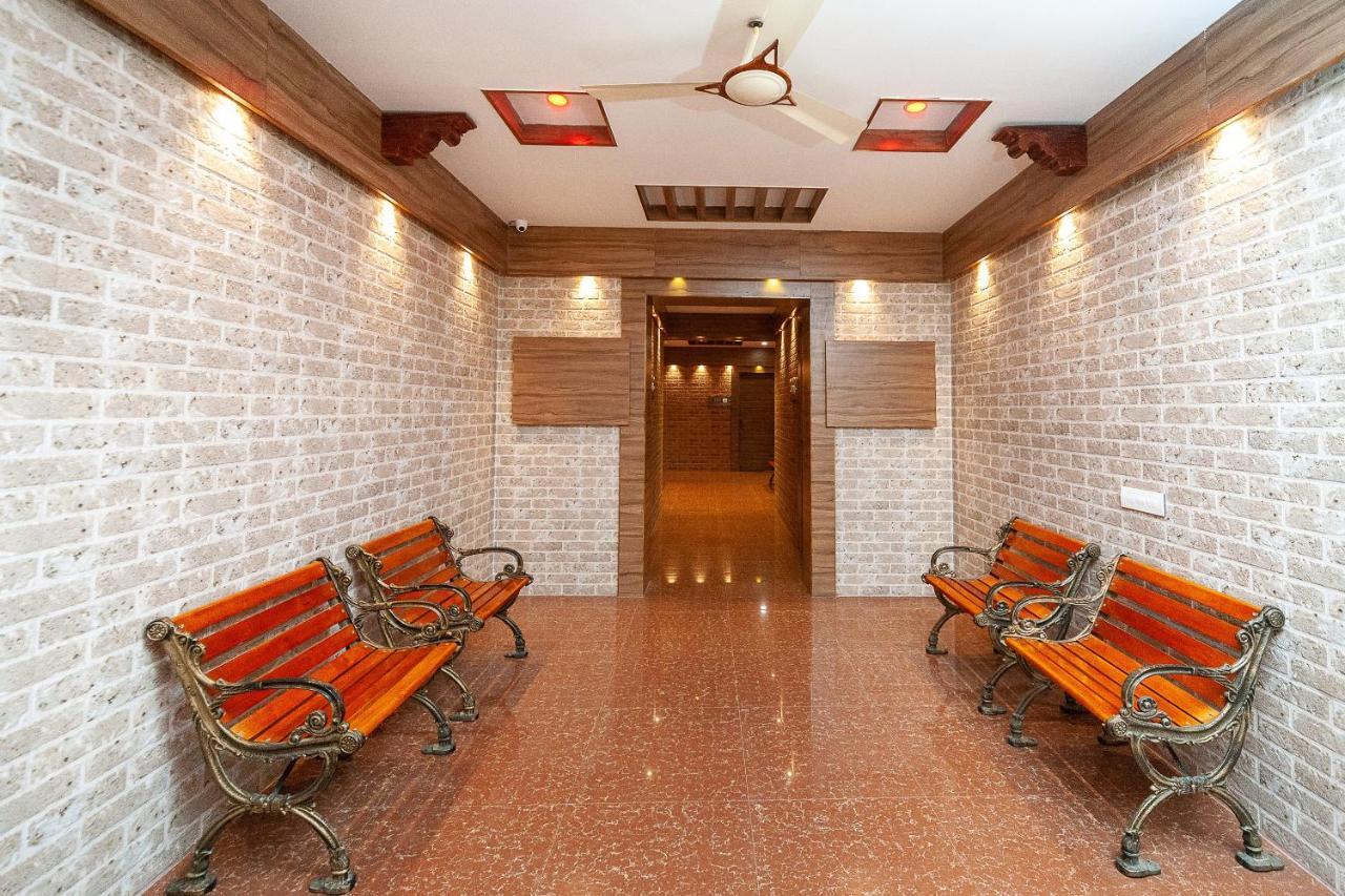 Oyo 29859 Rds Guest House Ambur 外观 照片